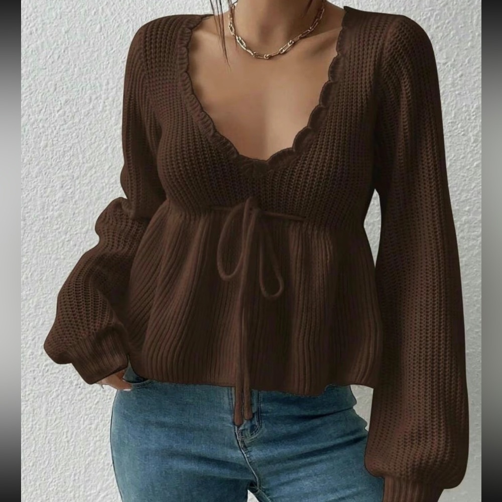 Women's Plain Drawstring Tie Front Scallop Trim Crop Knit Top